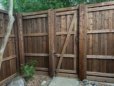 8ft privacy fence with post boxes
